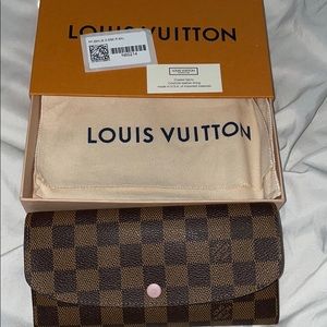 Louis Vuitton Emilie Wallet